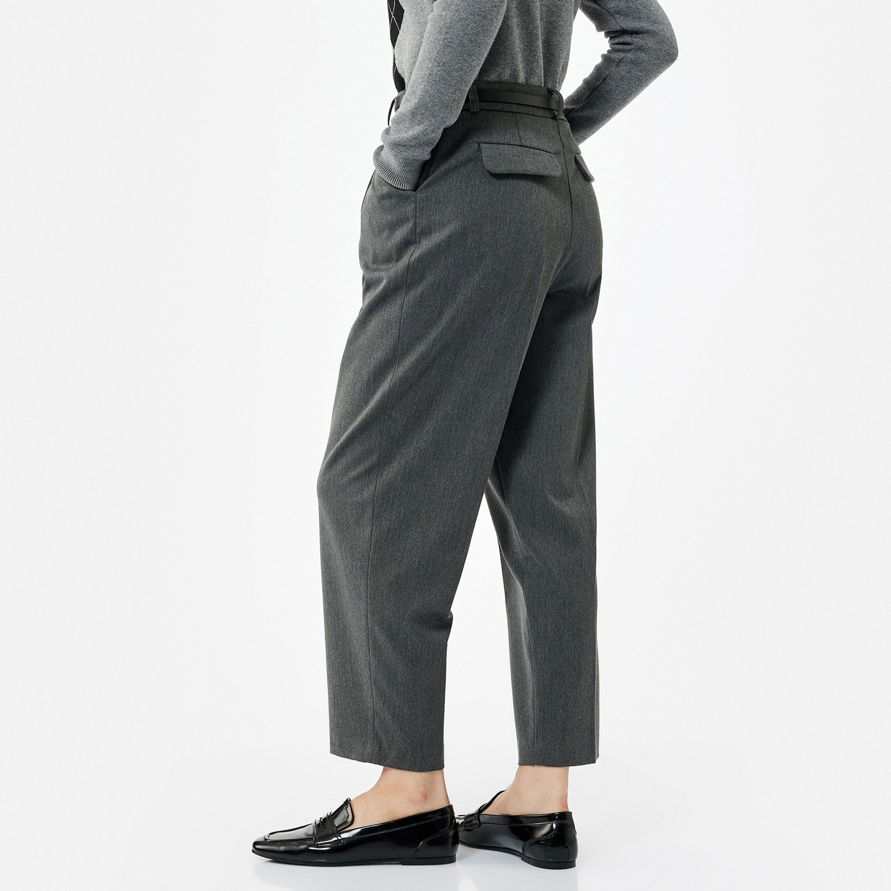 بنطال حريمي بقصة ضيقة تتضيق للأسفل (تاپرد) باللون الرمادي من كوتون-women-clothing-trousers-image-4