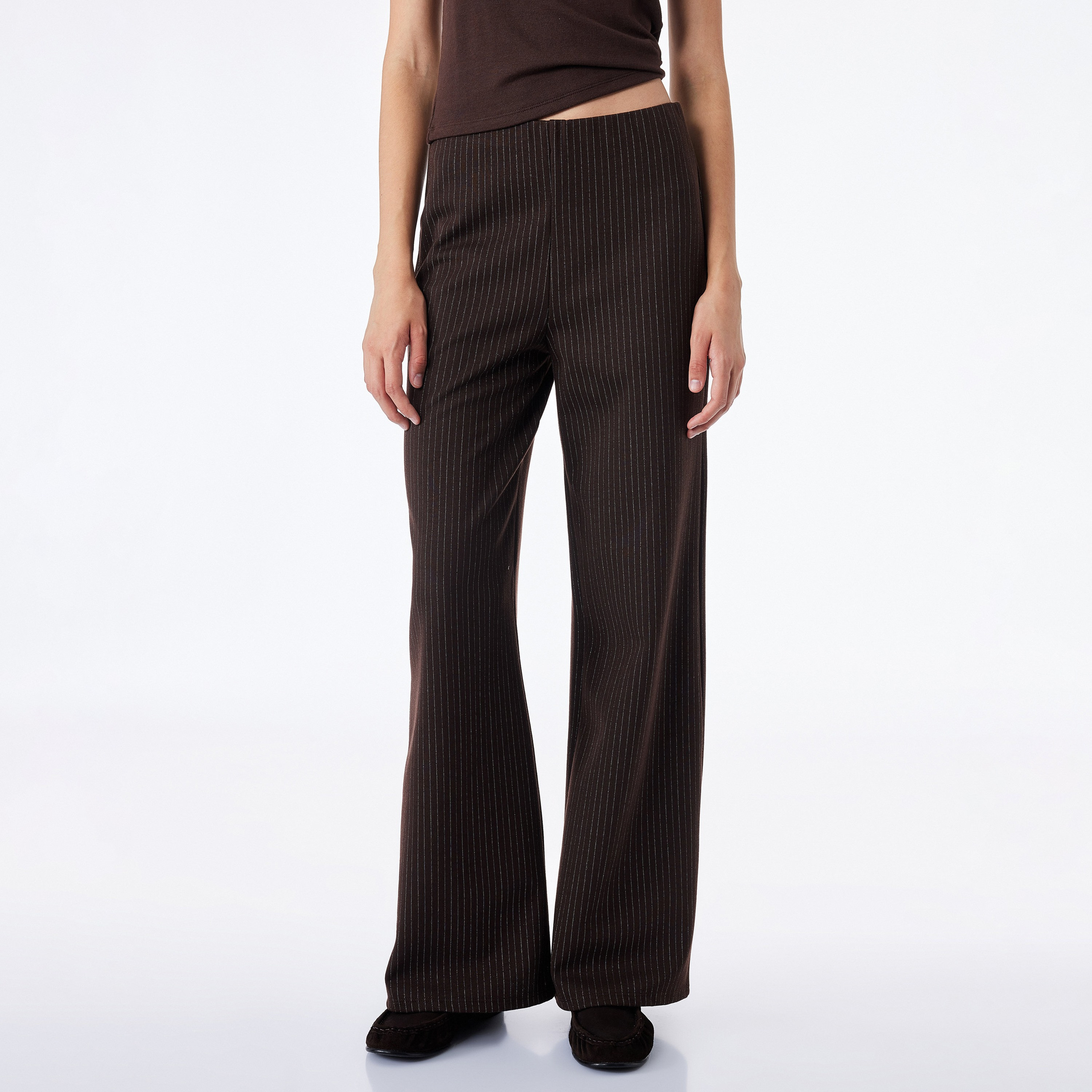 بنطال حريمي بقصة بوت كات ومخطط باللون البني الداكن من كوتون-women-clothing-trousers-image-1
