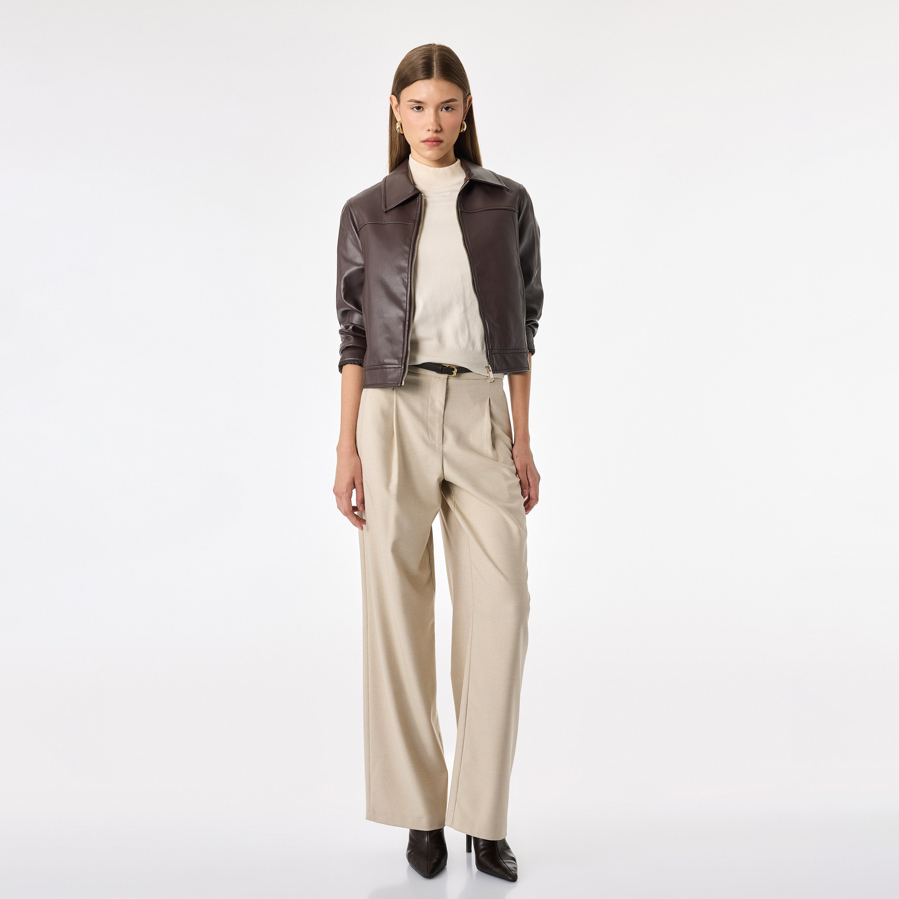 بنطال حريمي بقصة أرجل واسعة باللون البيج من كوتون-women-clothing-trousers-image-2