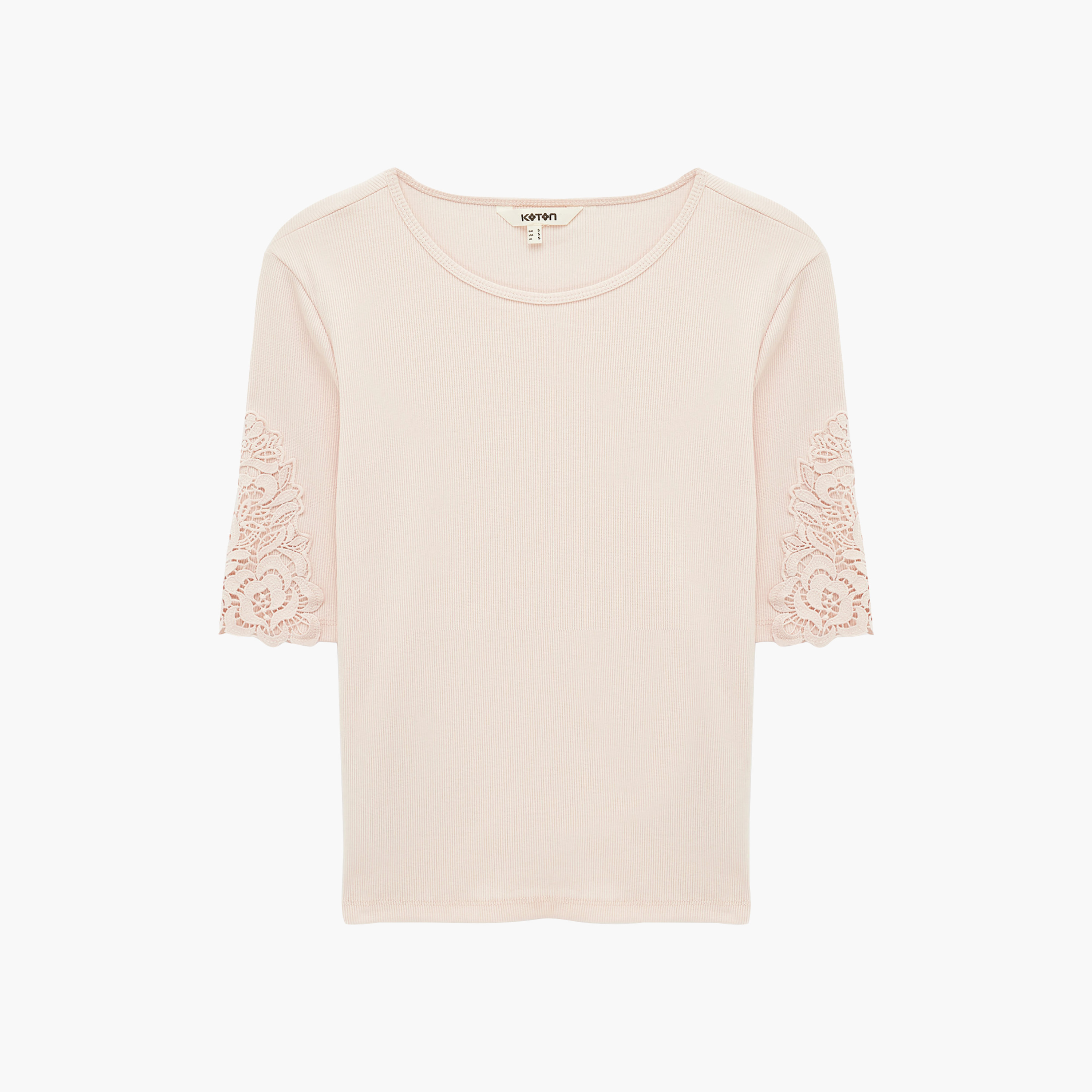 توب حريمي مزين بالدانتيل من كوتون-women-clothing-shirtsandblouses-blouses-image-1