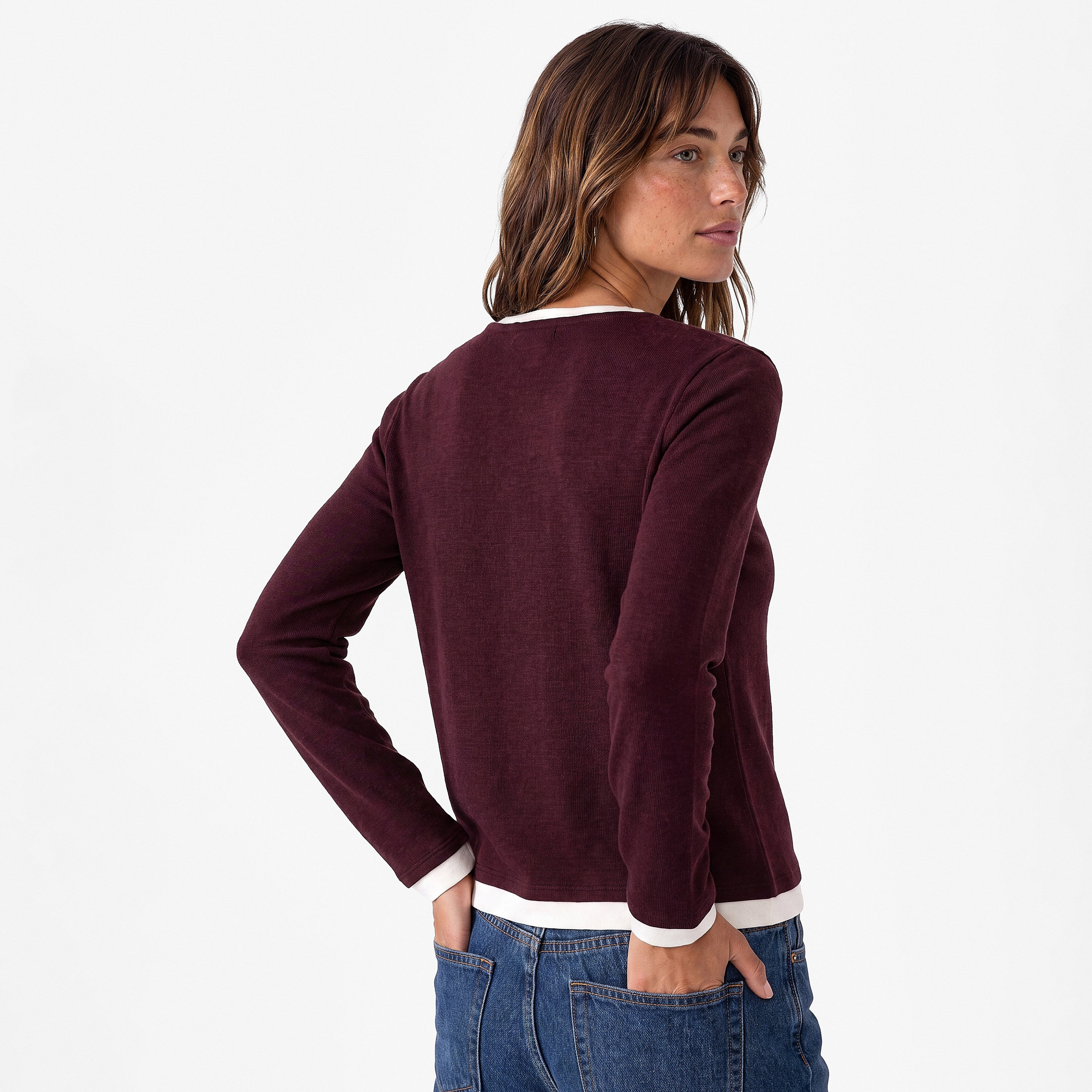 تيشيرت حريمي بشرائط تحديد مباينة من كوتون-women-clothing-tshirts-image-6