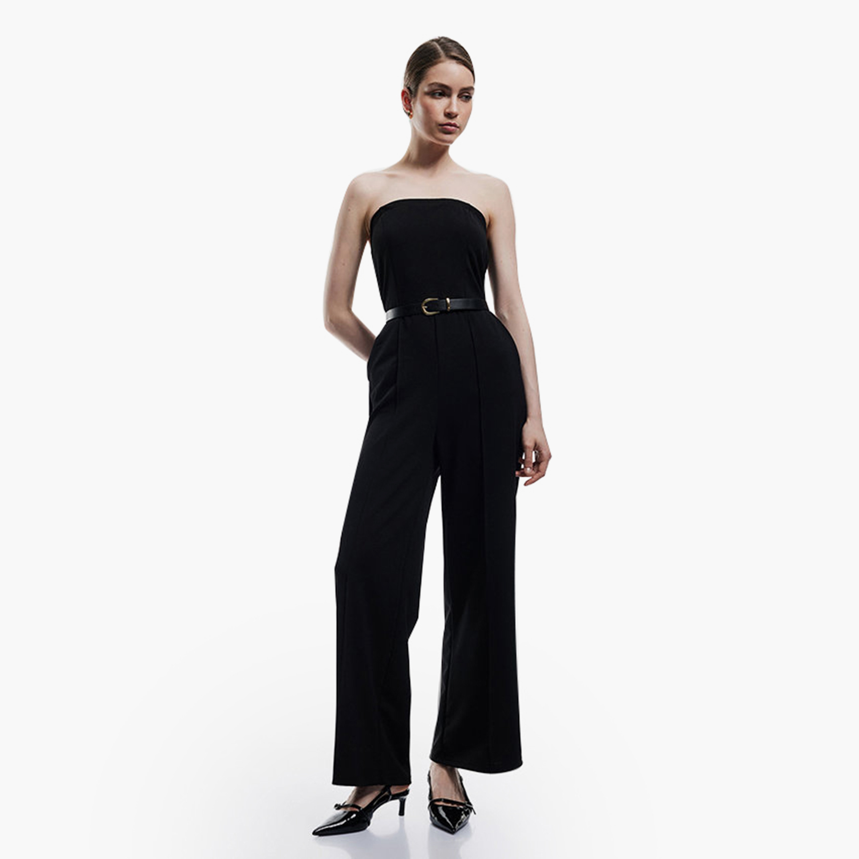 جمبسوت كب (بدون حمالات) حريمي باللون الأسود من كوتون-women-clothing-jumpsuits-image-1