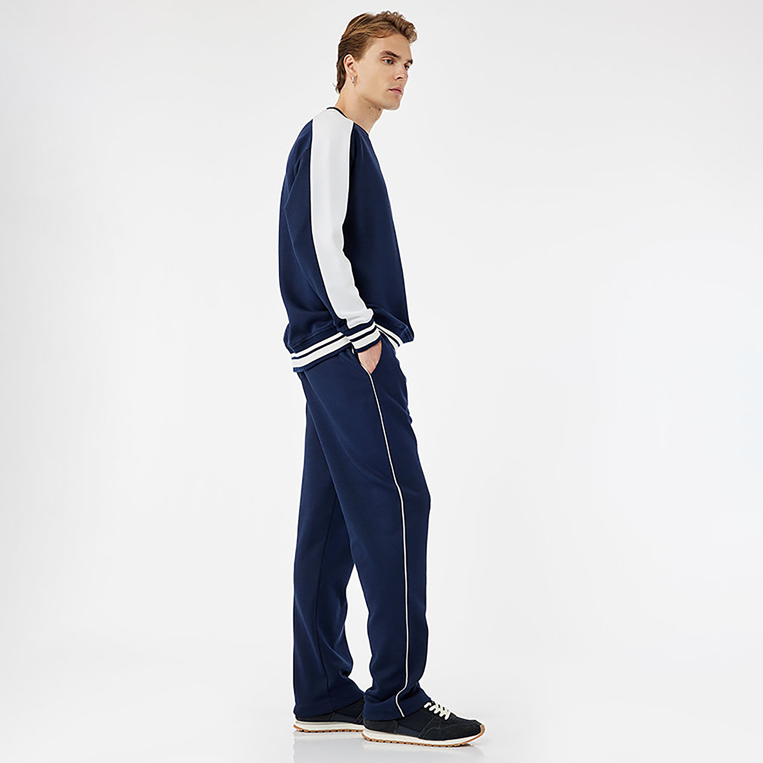 KOTON Regular Fit Mid-Rise Drawstring Waist Men's Sweatpants-men-clothing-joggers-image-2