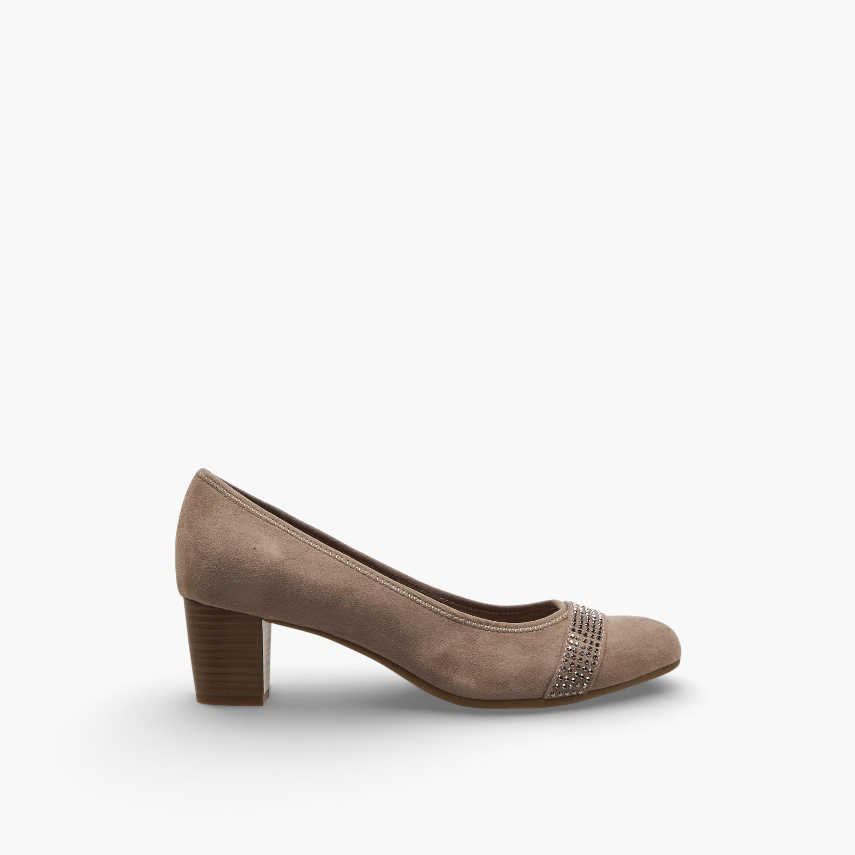 Le Confort Women Block Heel Pumps-women-shoes-heels-image-3