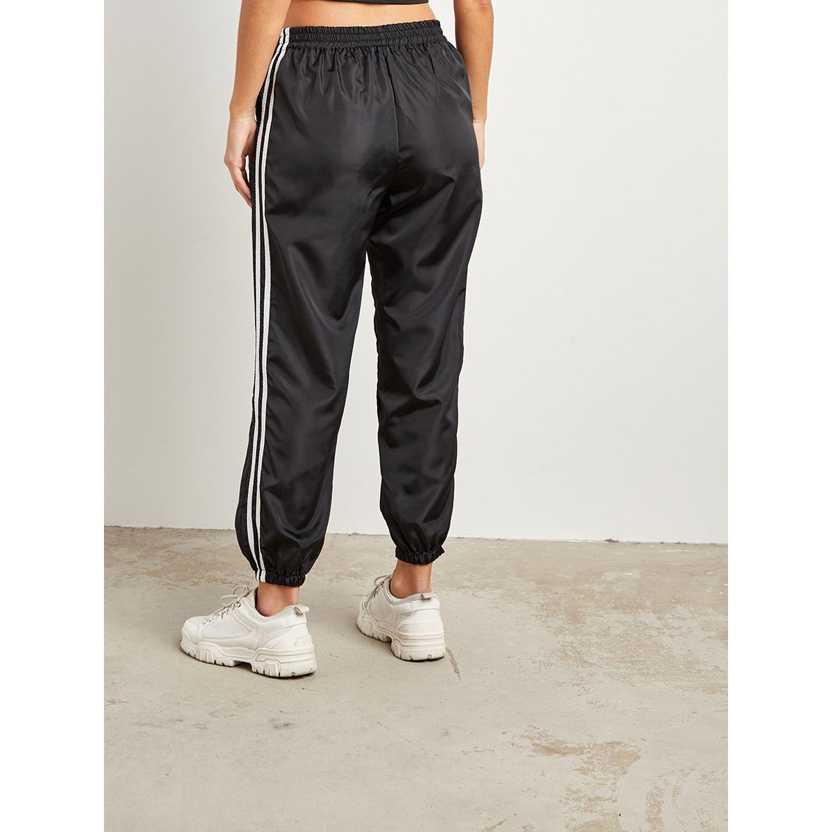 بنطلون رياضي بخطوط جانبية من ستايلي-women-clothing-bottoms-joggers-image-4