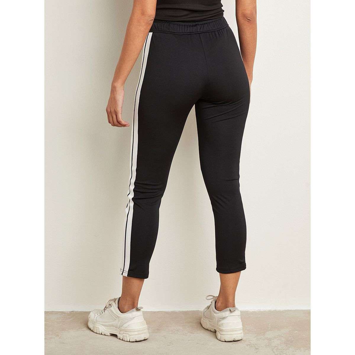 بنطلون رياضي بخطوط جانبية من ستايلي-women-clothing-bottoms-joggers-image-3