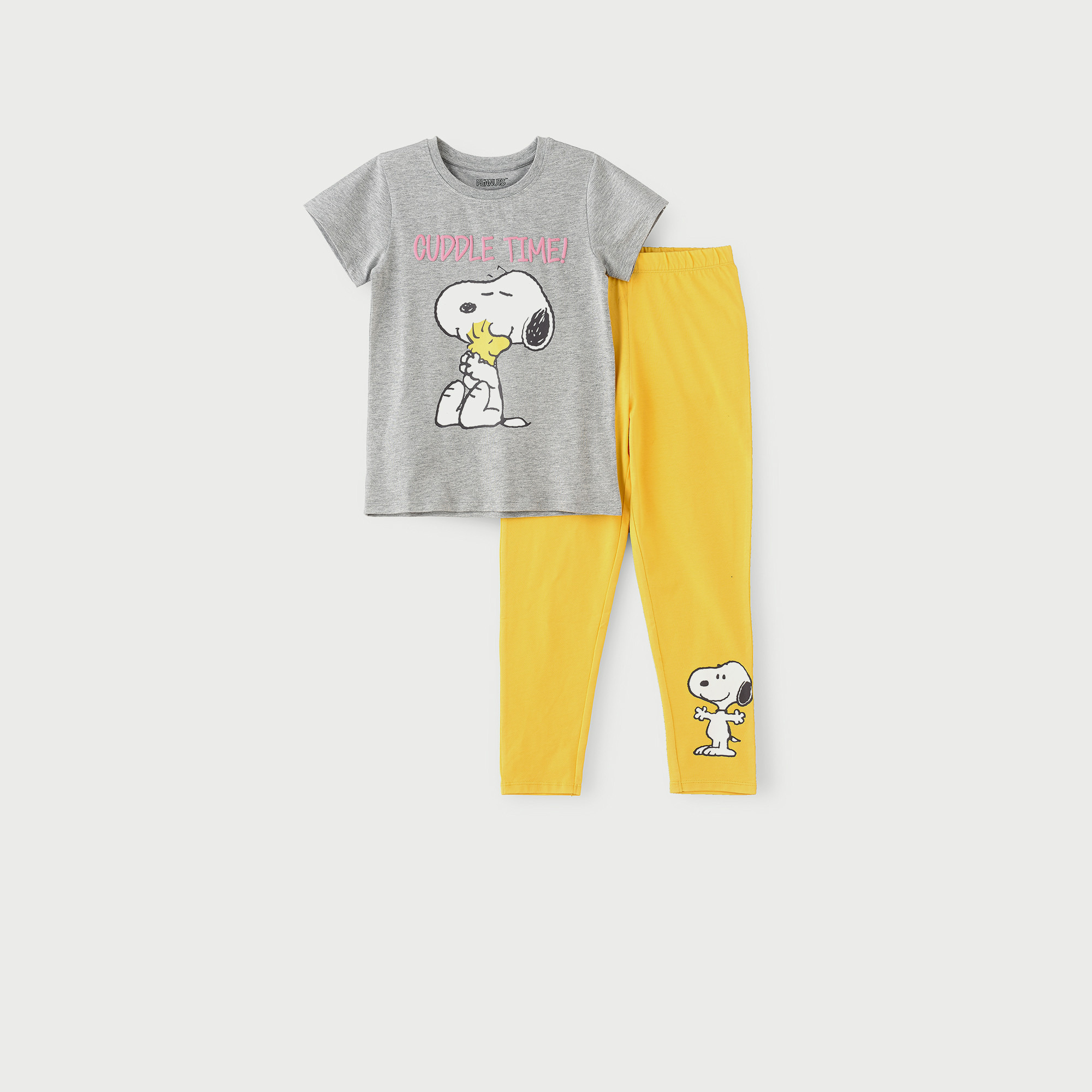 مجموعة بيجامة سنوبي بيناتس من أوربان هاول إكس-girls-clothing-nightwear-image-1