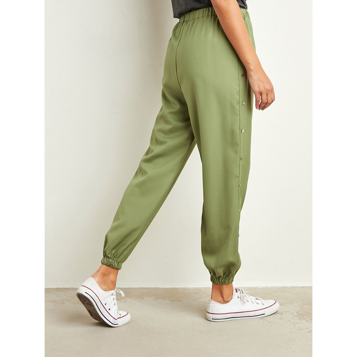بنطلون رياضي بأزرار جانبية من ستايلي-women-clothing-bottoms-joggers-image-3