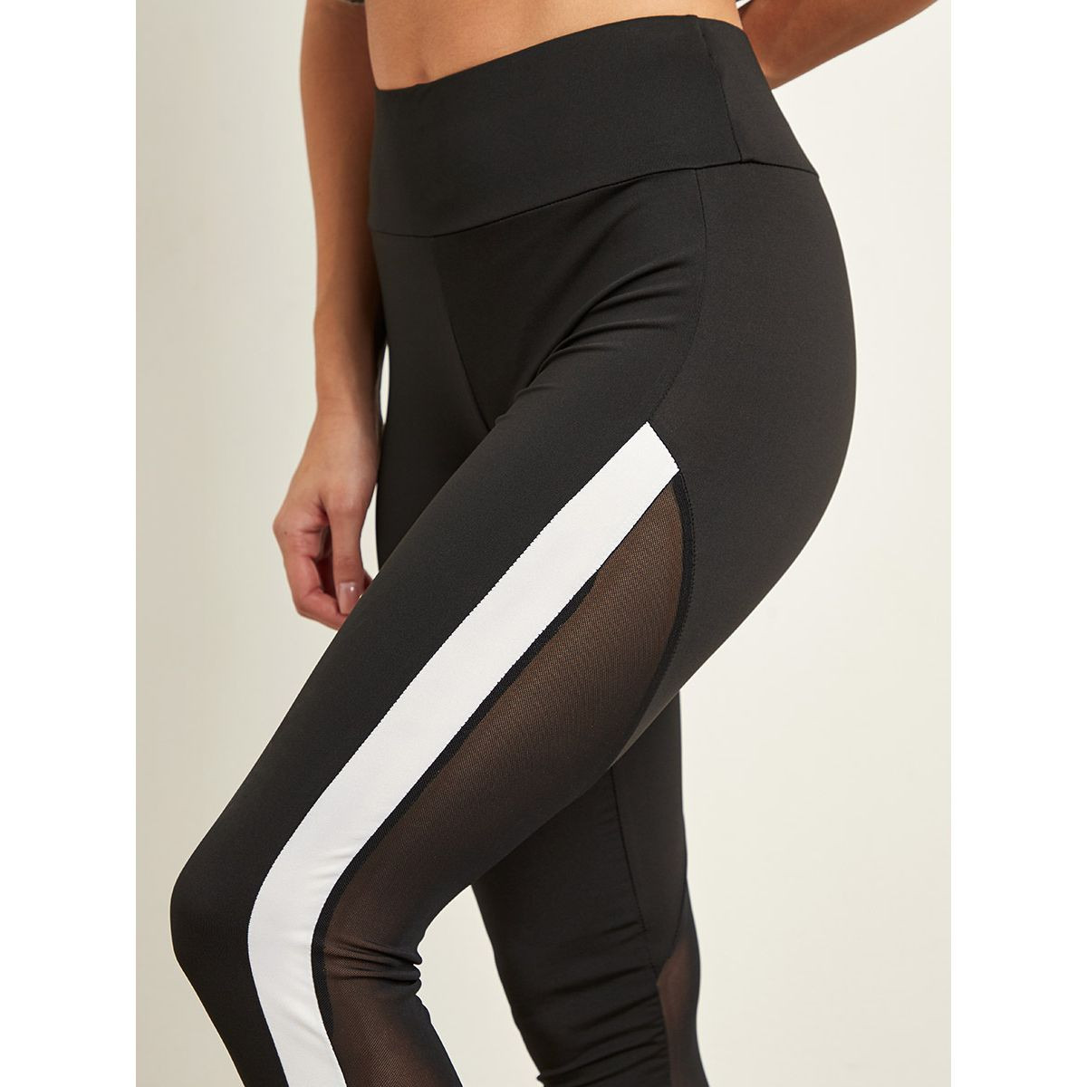 ليقنز بشريط جانبي مخطط بتفاصيل الشبك من ستايلي-women-clothing-leggings-image-5