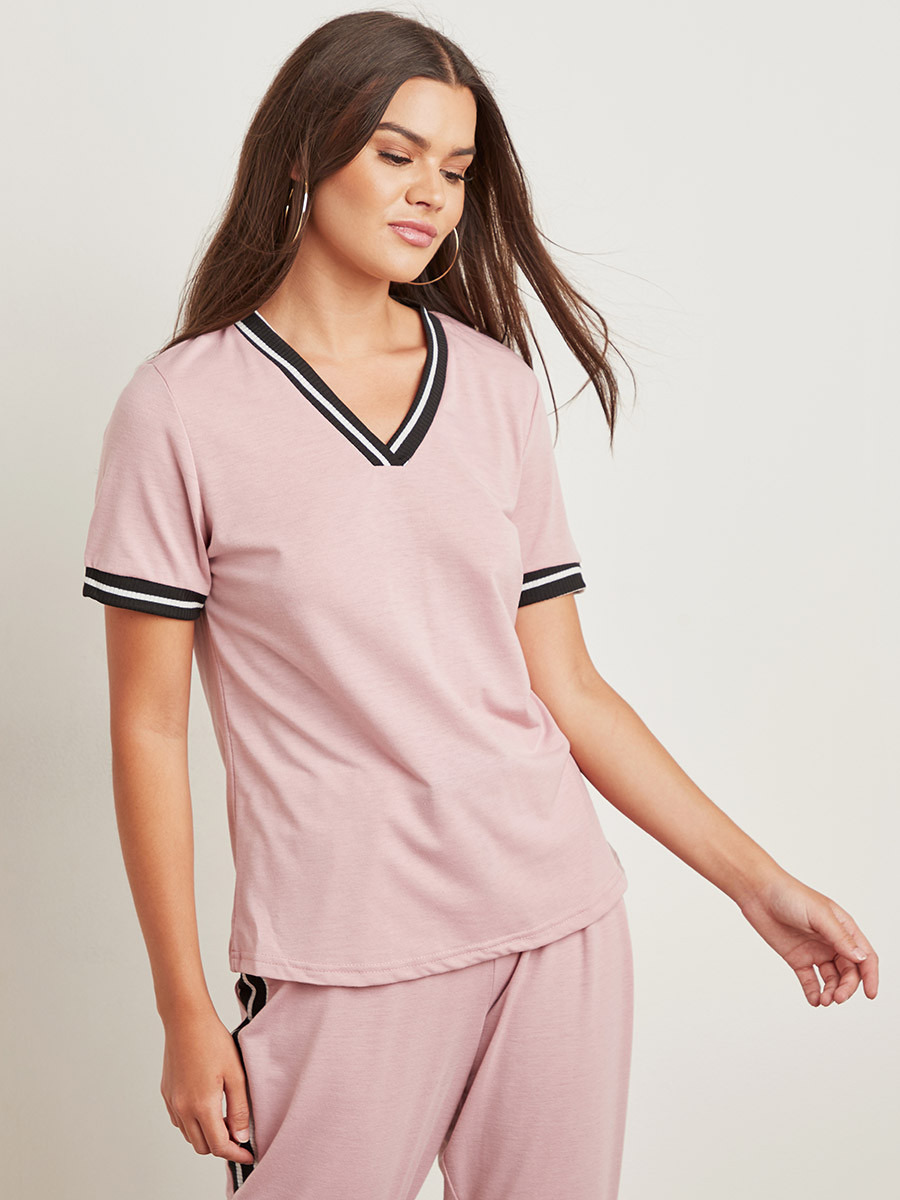 مجموعة من تيشيرت بشريط ملون وبنطلون رياضي من ستايلي-women-clothing-nightwear-pyjamas-longsets-image-3
