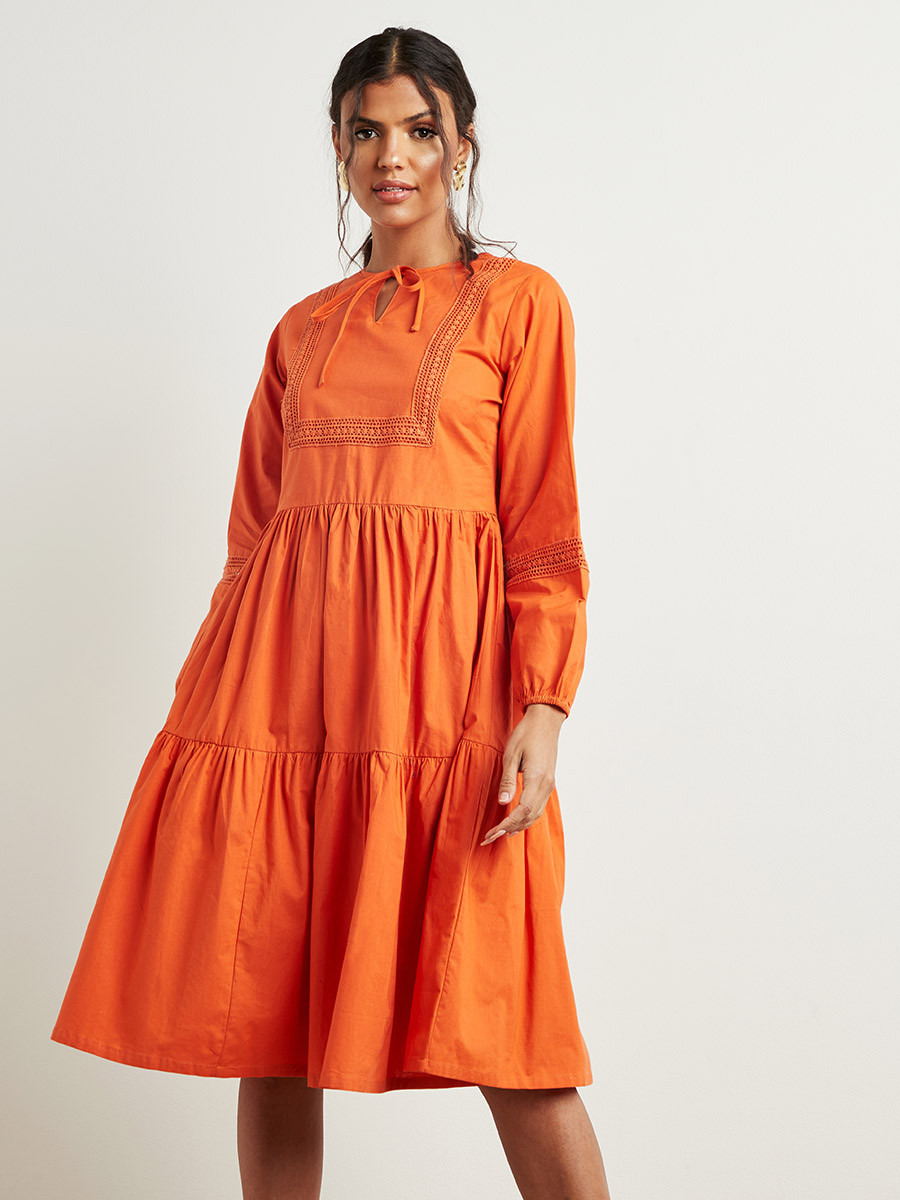فستان ميدي بتفاصيل دانتيل من ستايلي-women-clothing-dresses-image-1