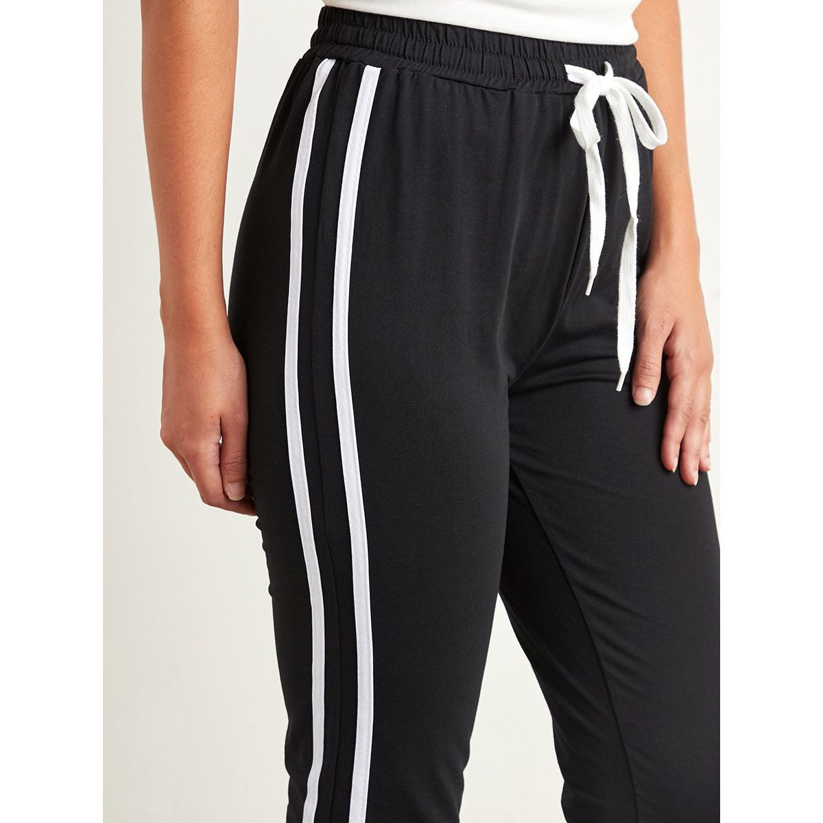 Styli Double Side Striped Leggings with Drawstring Waistband-women-clothing-leggings-image-3
