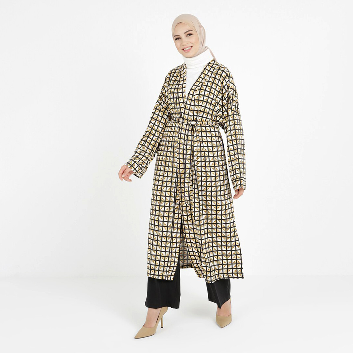 Modanisa Women Yellow Checked V-Neck Tie Front Abaya-women-arabicclothing-abayas-image-1