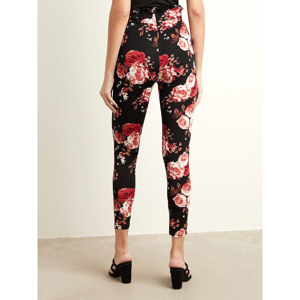 Styli Floral Printed Leggings with Ruffled Waistband-women-clothing-leggings-image-4