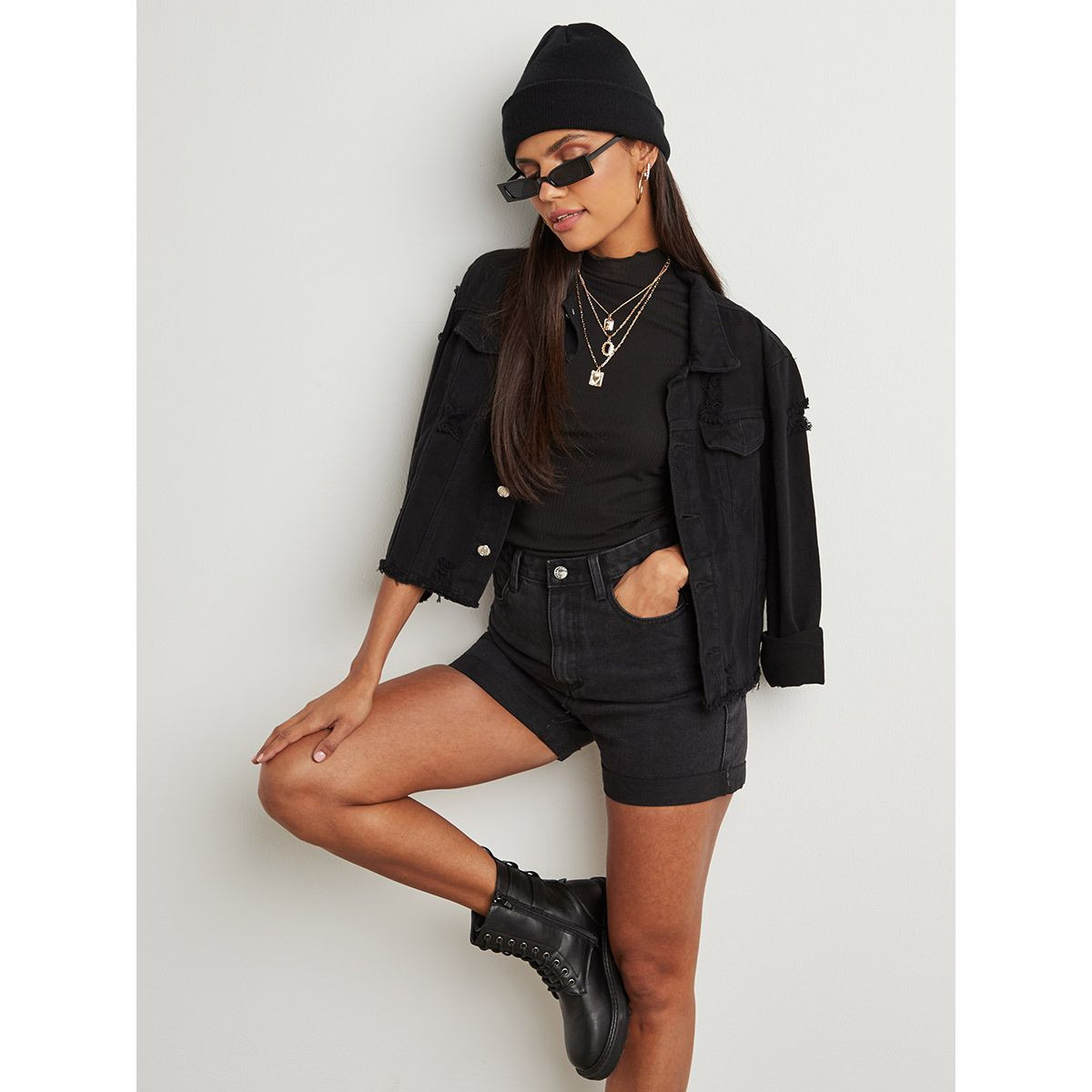 شورت دنيم بخصر مرتفع من ستايلي-women-clothing-shorts-image-5