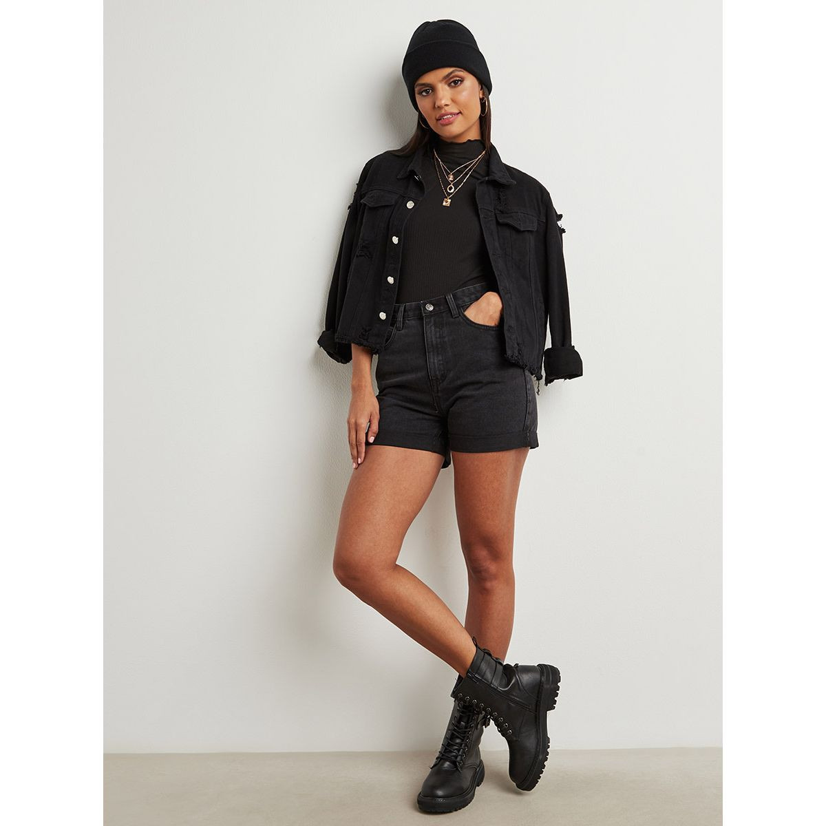 شورت دنيم بخصر مرتفع من ستايلي-women-clothing-shorts-image-8