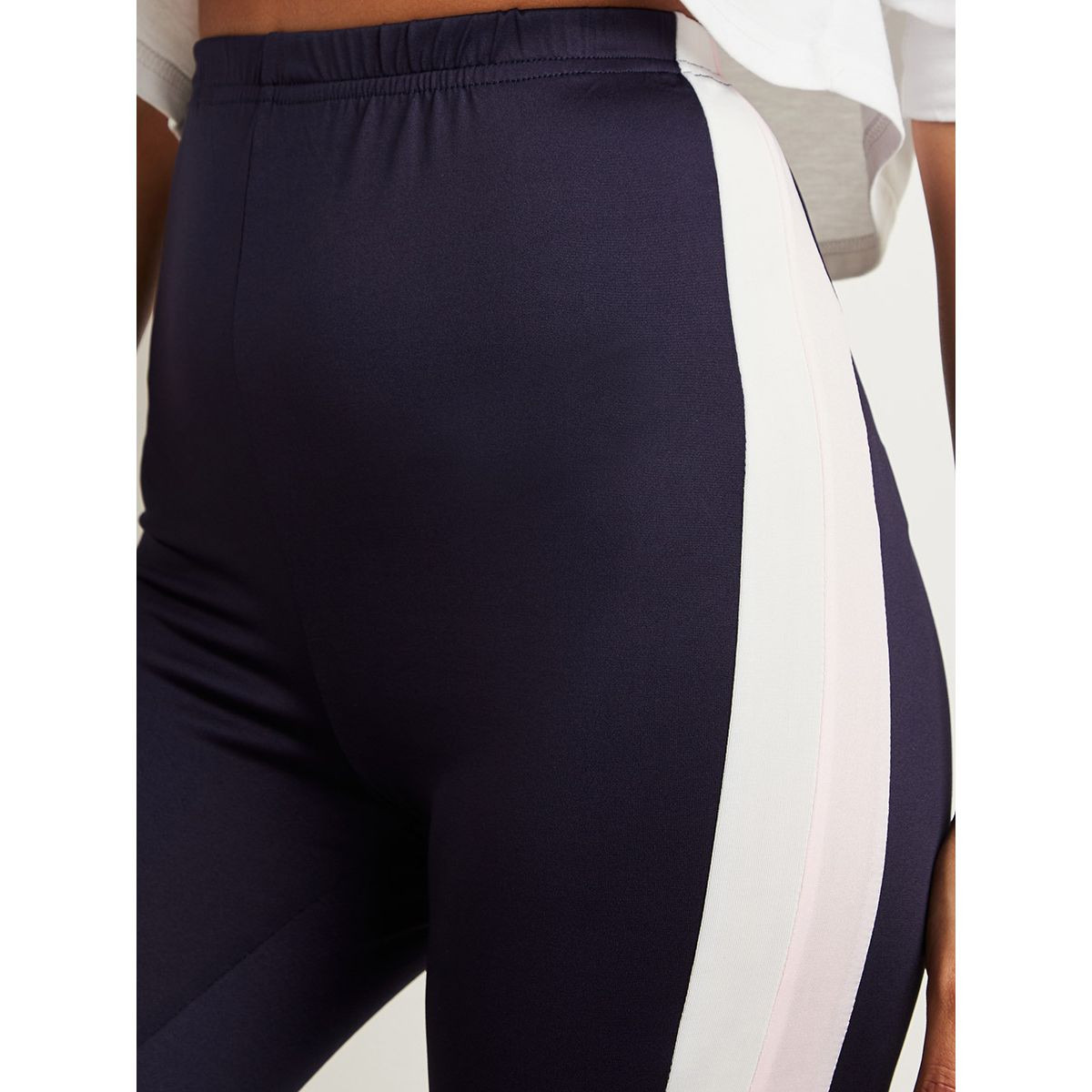 ليقنز مخطط من الجانبين من ستايلي-women-clothing-leggings-image-3