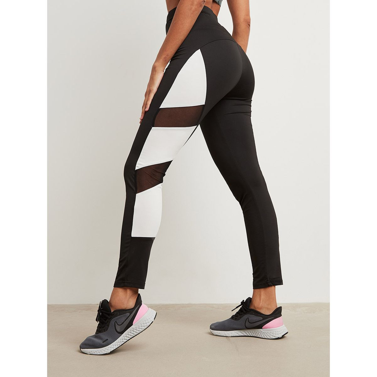 ليقنز بتفاصيل شبكية من ستايلي-women-clothing-leggings-image-1