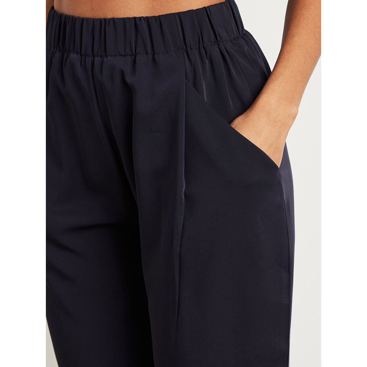 Styli Elasticated Waist Tapered Trouser with Side Pocket-women-clothing-bottoms-trousers-image-4