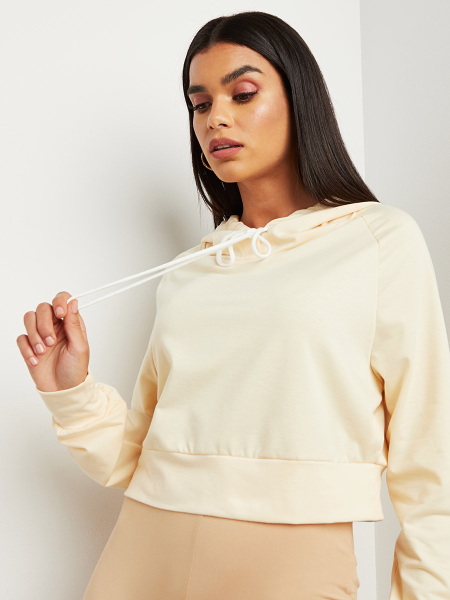 Styli Solid Raglan Sleeves Crop Hoodie-women-clothing-hoodiesandsweatshirts-hoodies-image-5