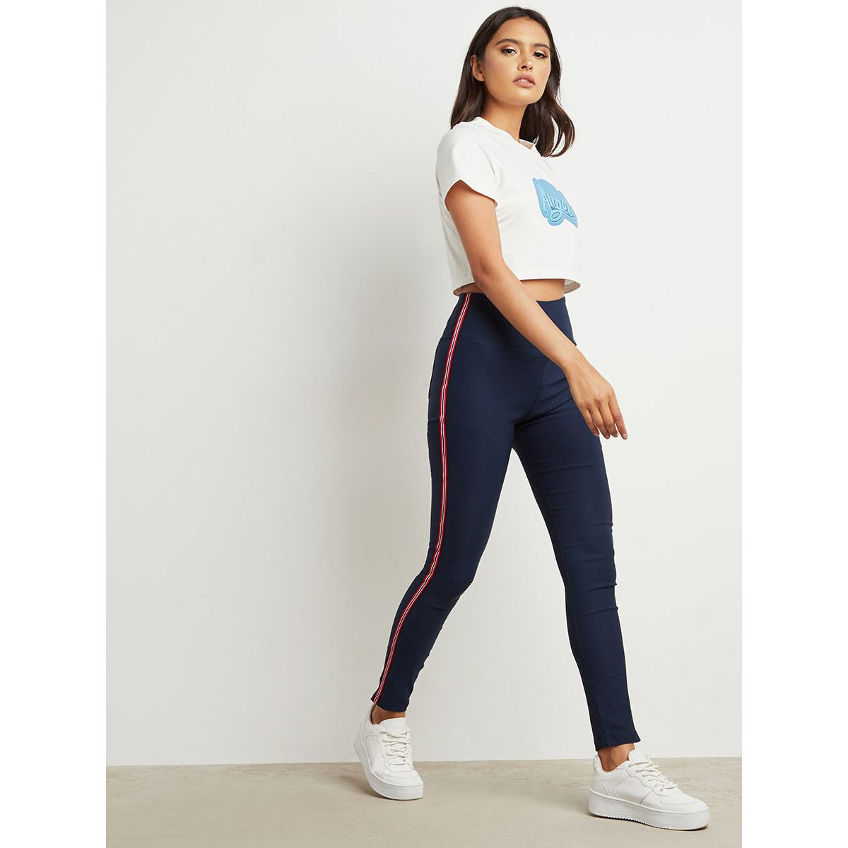 جيقنز مخطط بجيب خلفي-women-clothing-bottoms-leggings-image-2