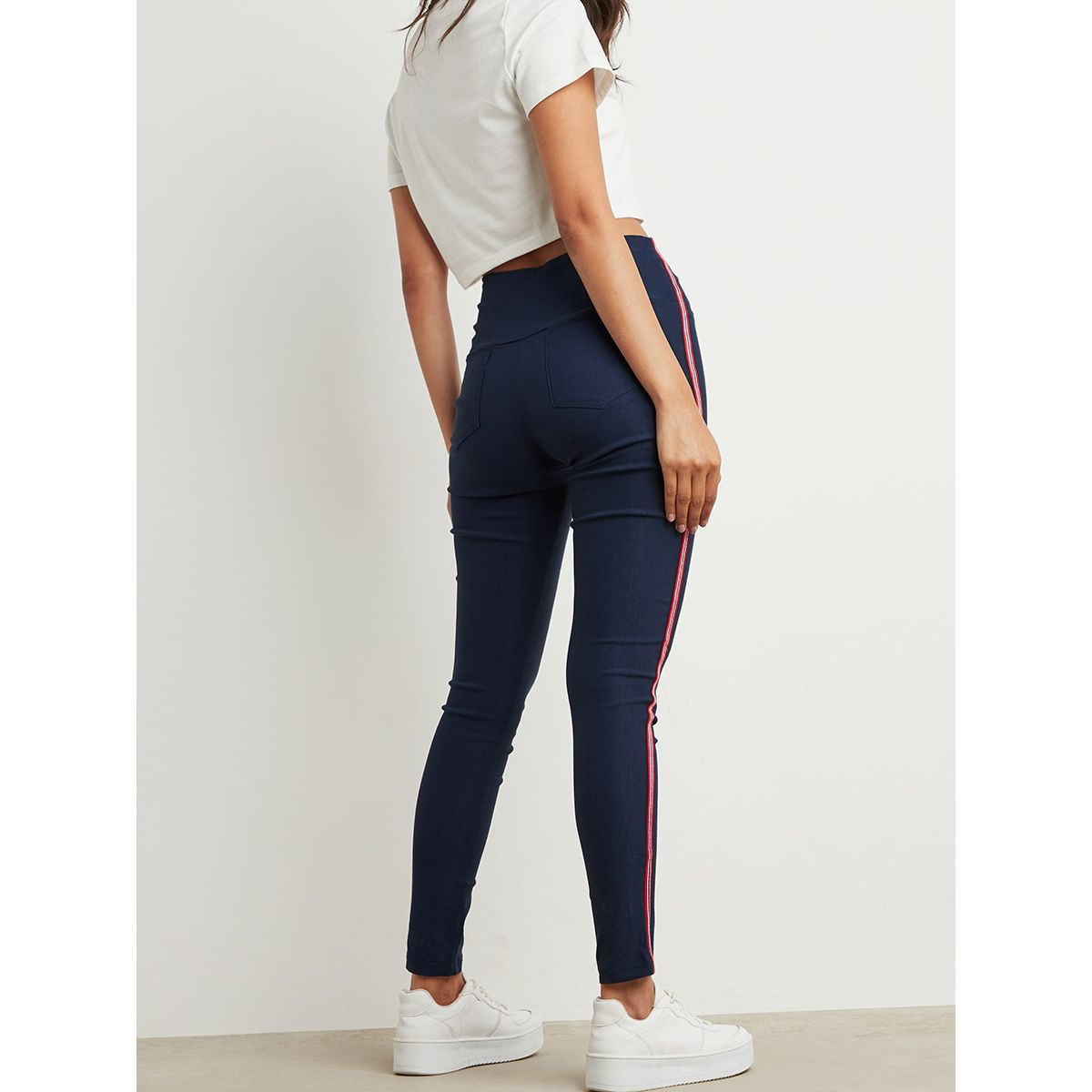 جيقنز مخطط بجيب خلفي-women-clothing-bottoms-leggings-image-3