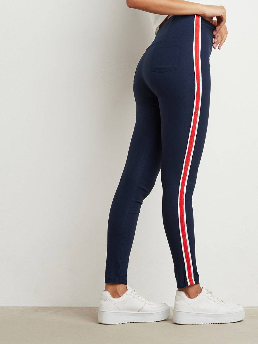 جيقنز بقصة ضيقة وجيب خلفي-women-clothing-bottoms-leggings-image-4
