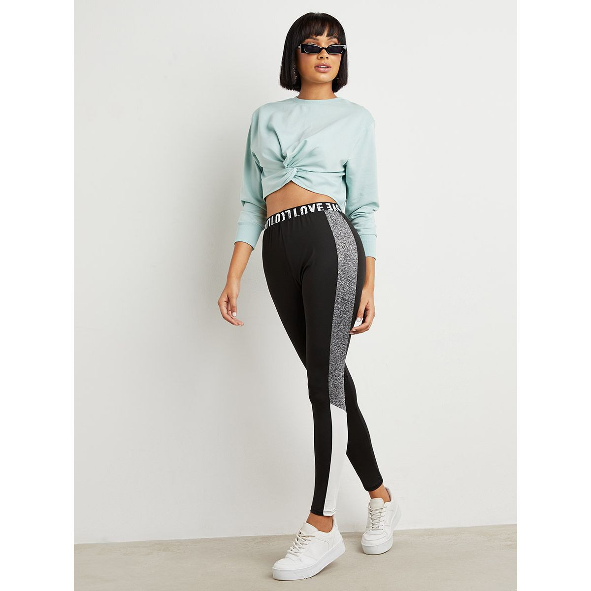 ليقنز بتفاصيل جانبية من ستايلي-women-clothing-leggings-image-4