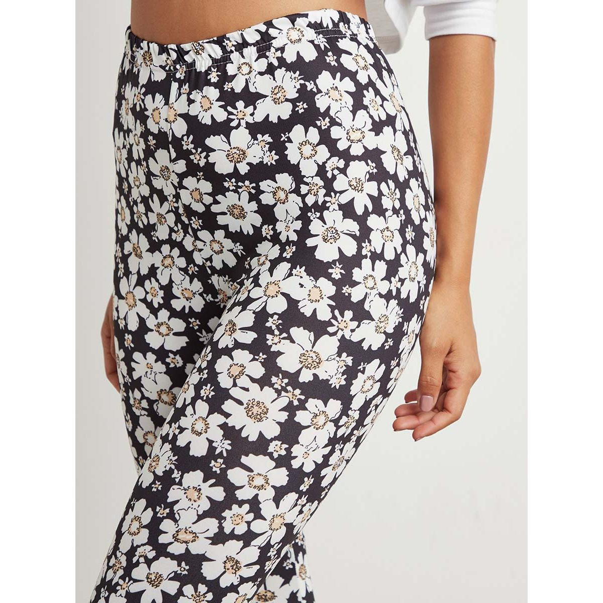 ليقنز رياضي مطبوع من ستايلي-women-clothing-leggings-image-4