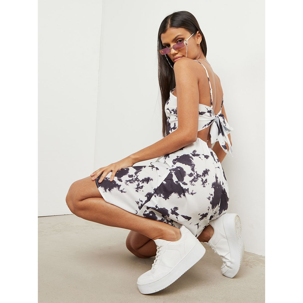فستان قصير بتفاصيل من الخلف من ستايلي-women-clothing-dresses-image-3