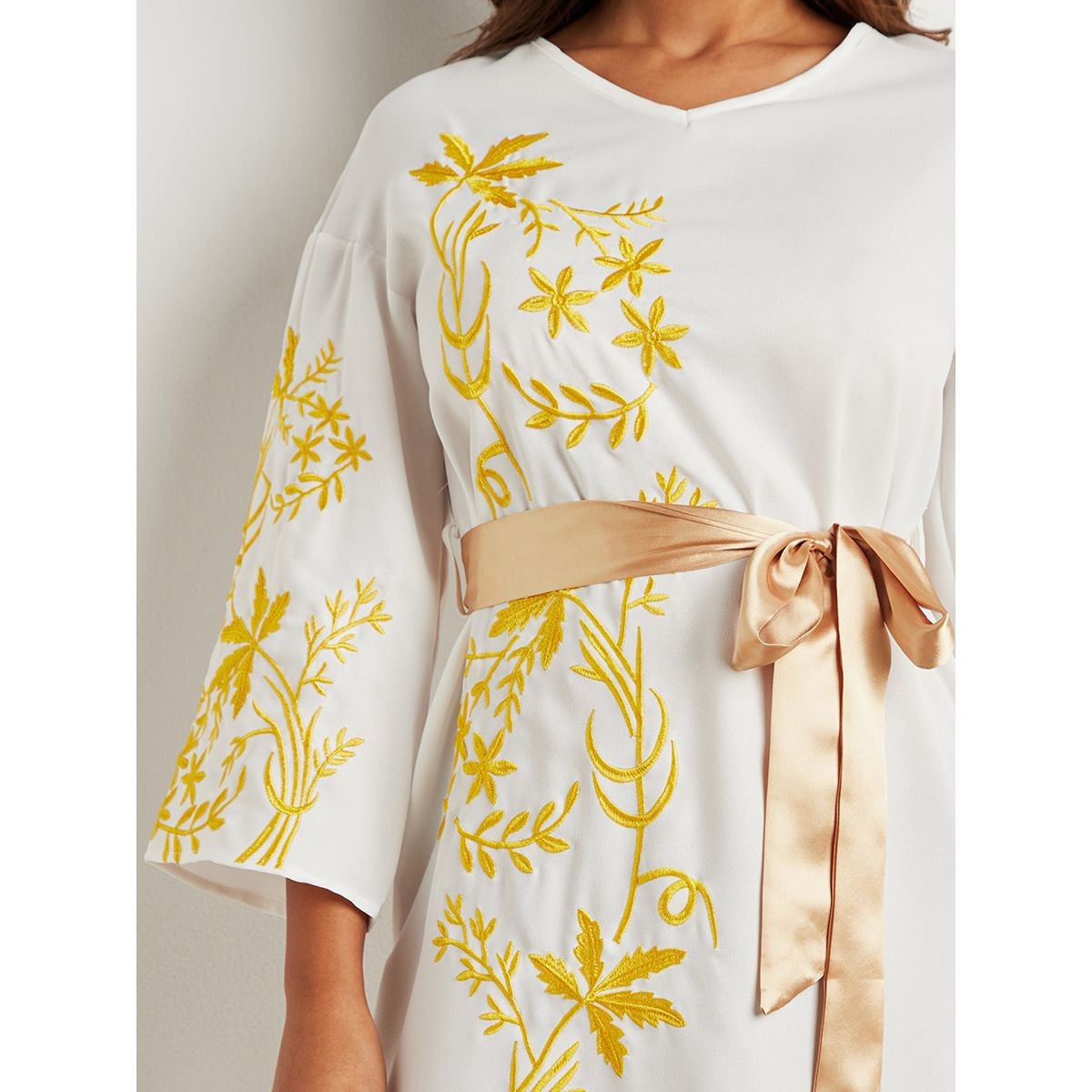 Styli Embroidered Detail V Neck Modest Midi Dress with Bow Tie Waist-women-clothing-dresses-image-3