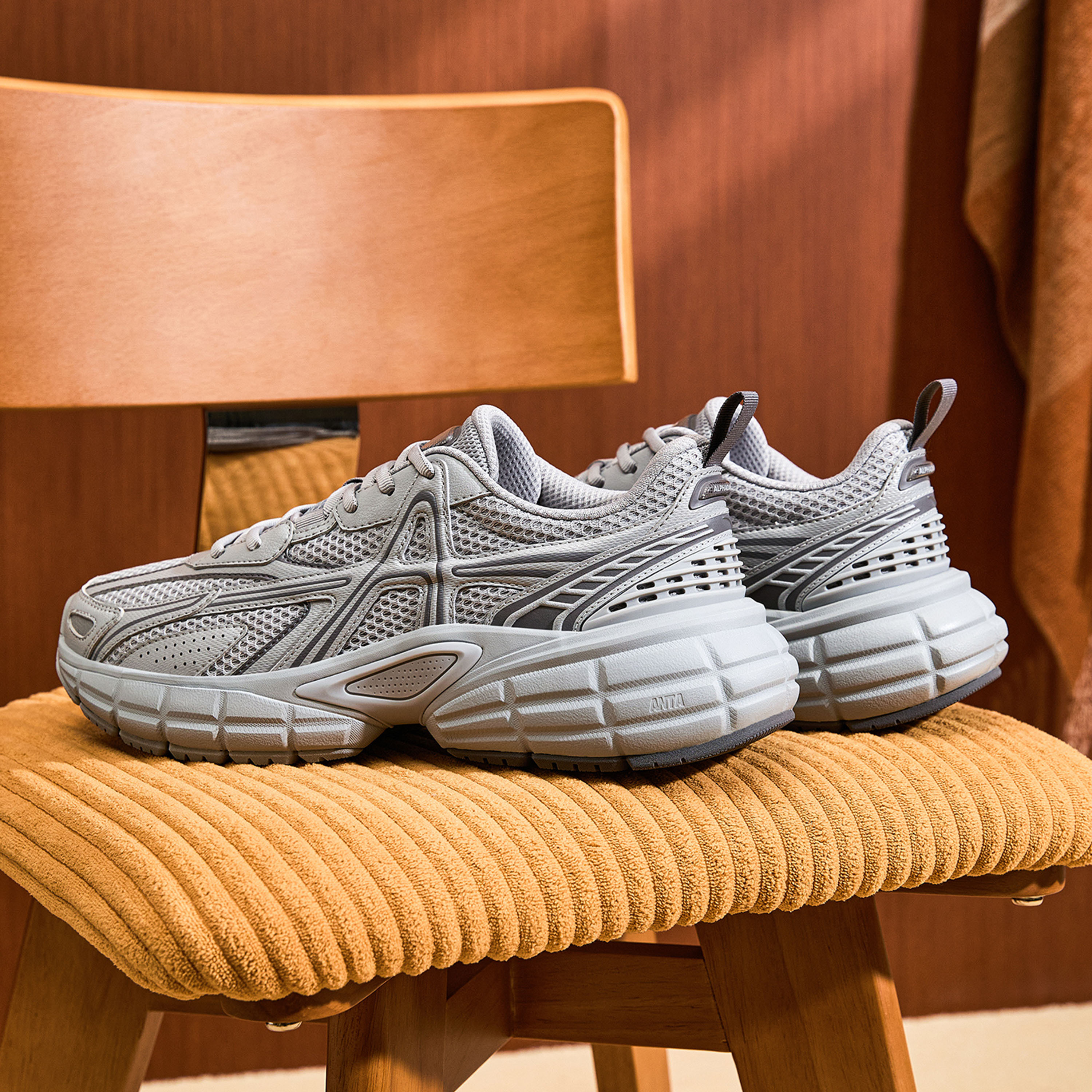 حذاء سنيكرز طول الكاحل برباط إغلاق للرجال من أنتا - ألفاداون-sports-men-shoes-image-8