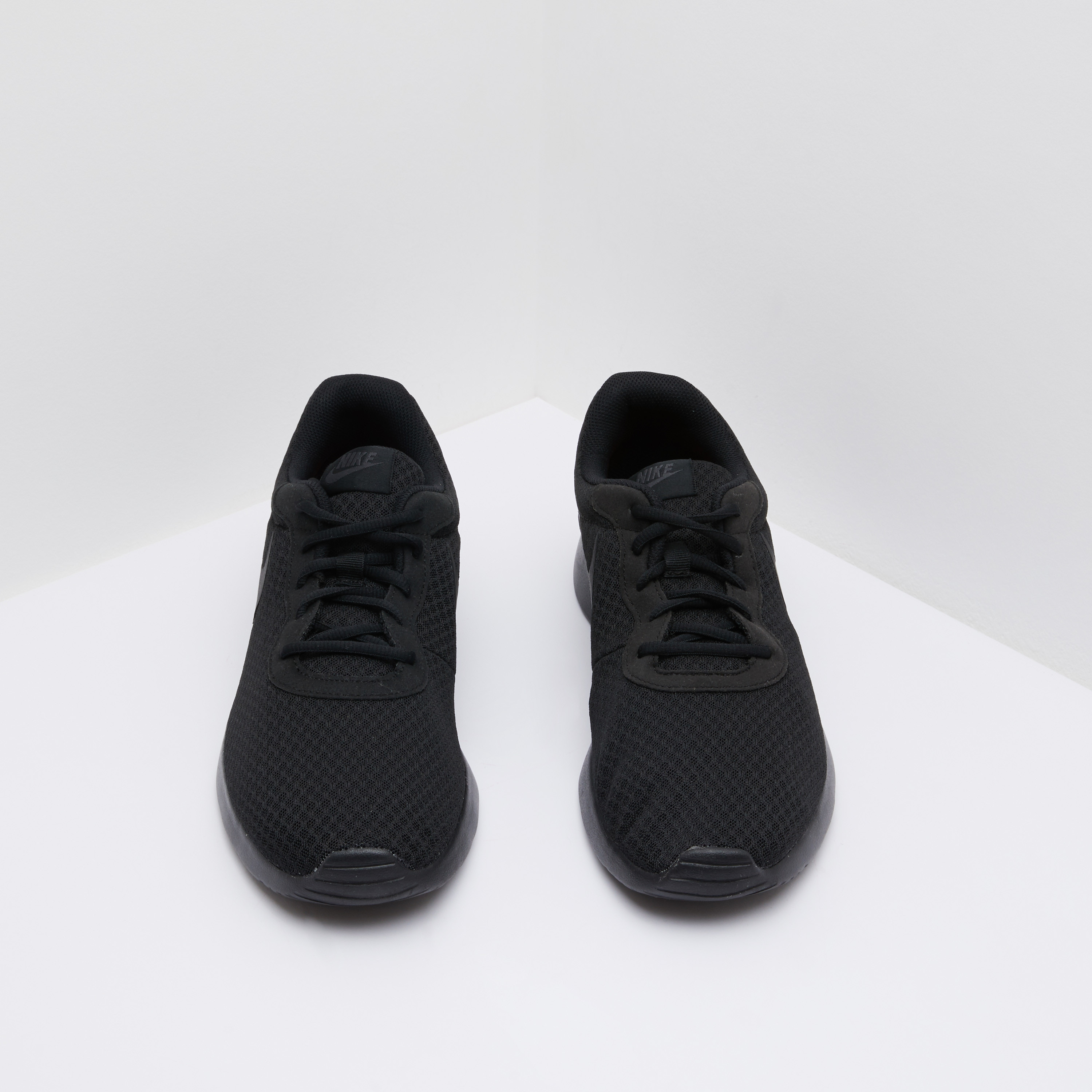 Nike textured cheap lace up shoes