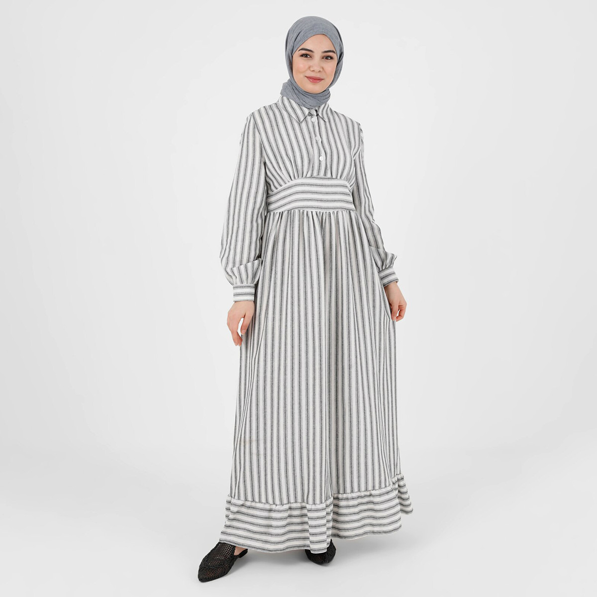 Modanisa Women Black Striped Collared Neck Buttoned Jalabiya-women-clothing-dresses-image-1