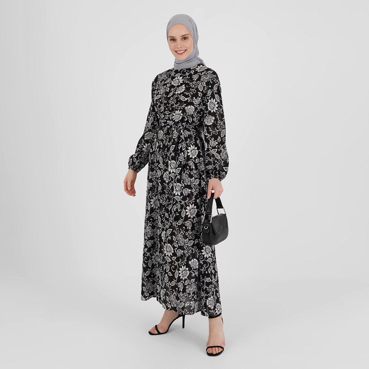 Modanisa Women Black Floral Crew Neck Tie Belt Jalabiya-women-clothing-dresses-image-1