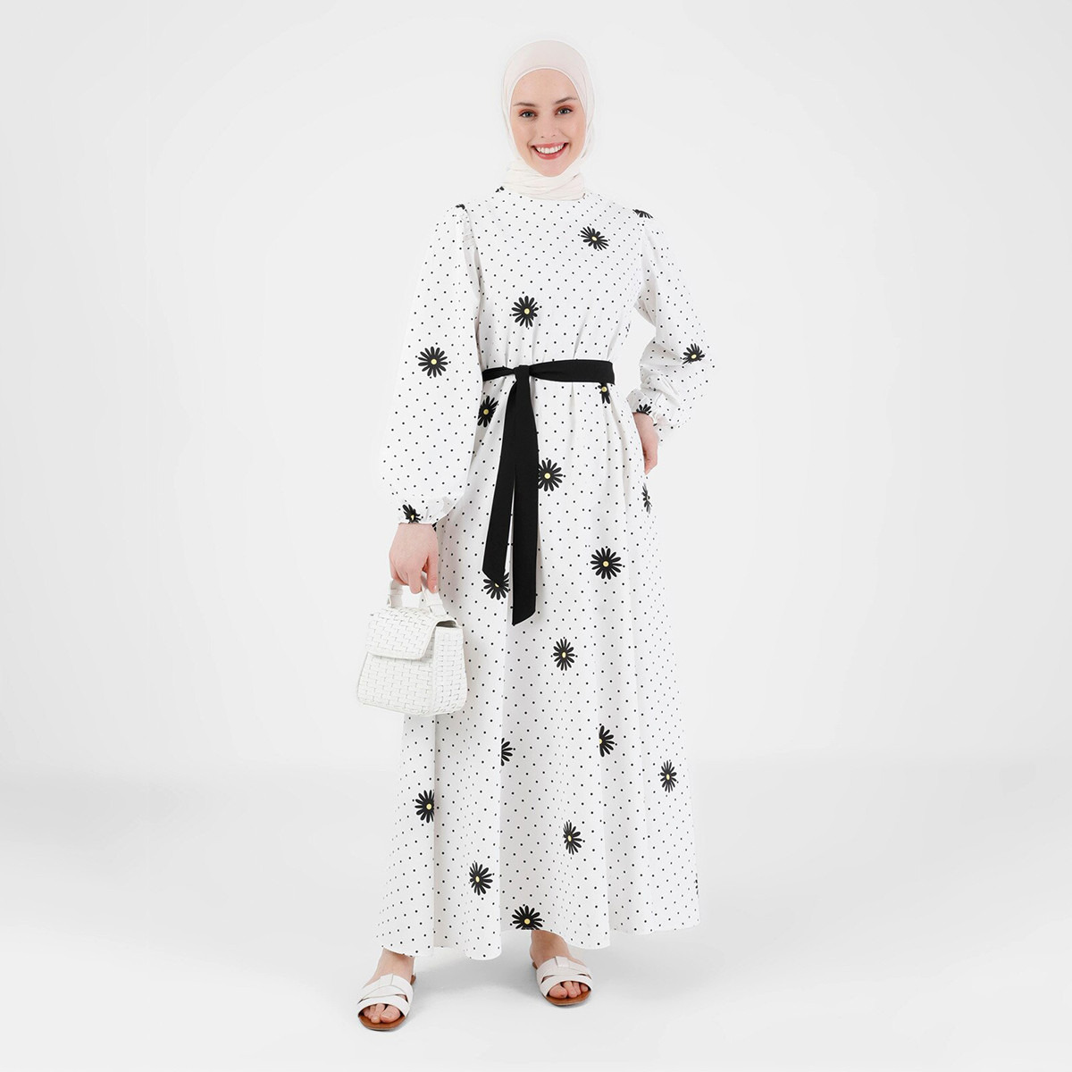 جلابية مودانيسا نسائية سادة بیضاء مع بولكا دوت بحزام ربط و ياقة دائریة-women-clothing-dresses-image-1