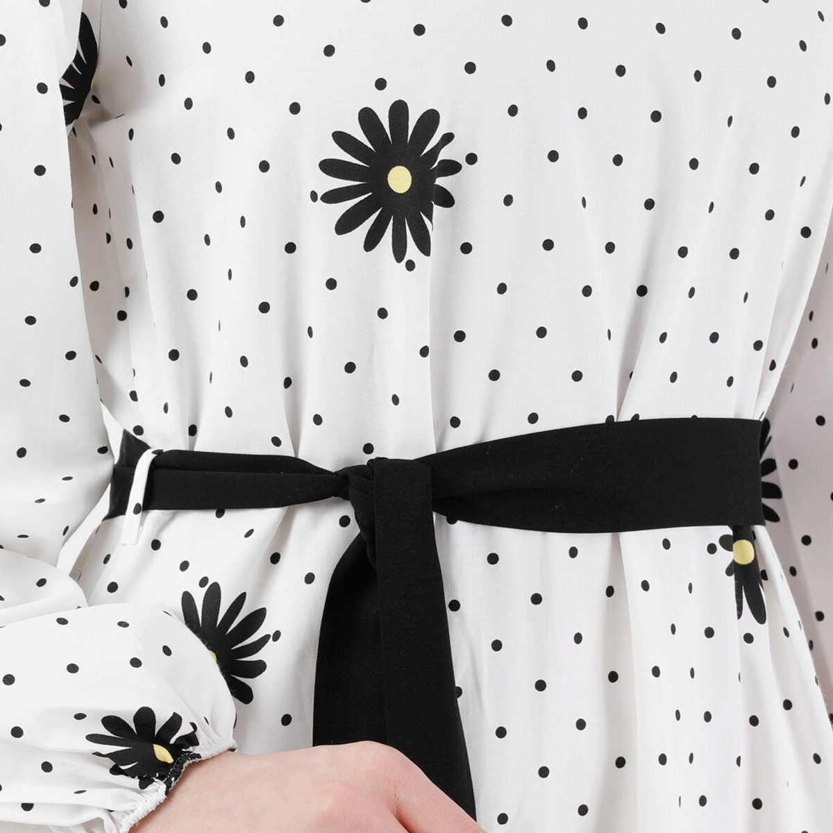 جلابية مودانيسا نسائية سادة بیضاء مع بولكا دوت بحزام ربط و ياقة دائریة-women-clothing-dresses-image-5