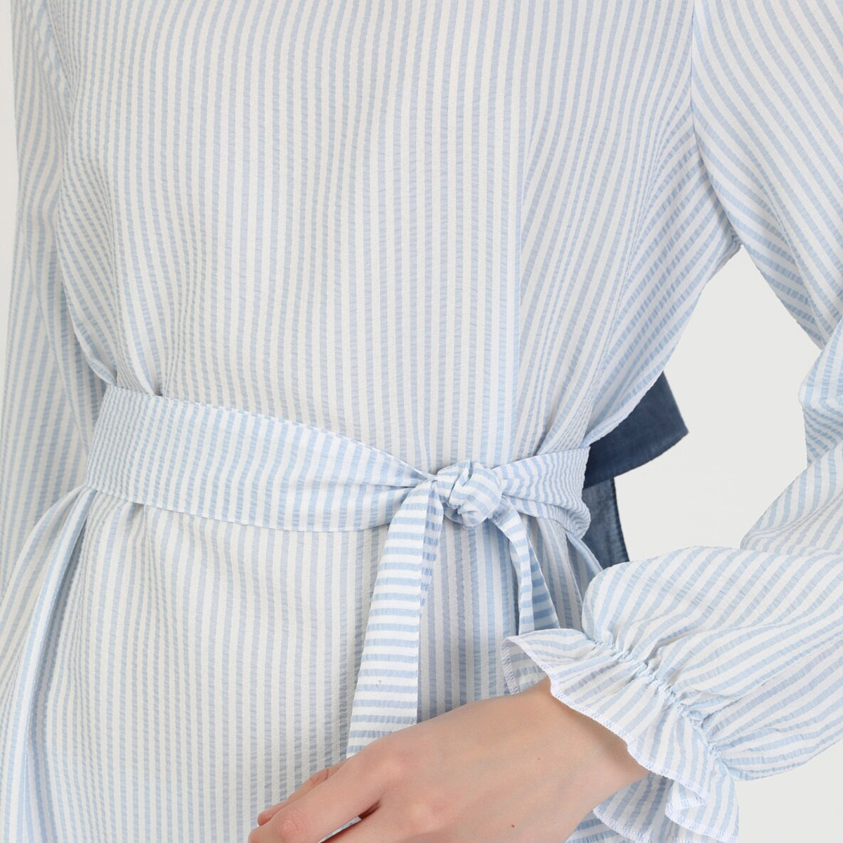 Modanisa Women Blue Striped Back Keyhole Button Tie Belt Dress-women-clothing-dresses-image-5