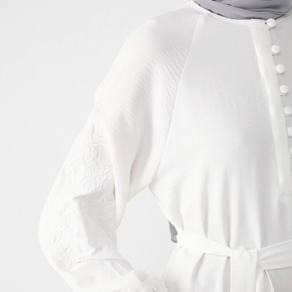 فستان مودانيسا نسائي ابیض سادة بحزام مع زر للإغلاق-women-clothing-dresses-image-4