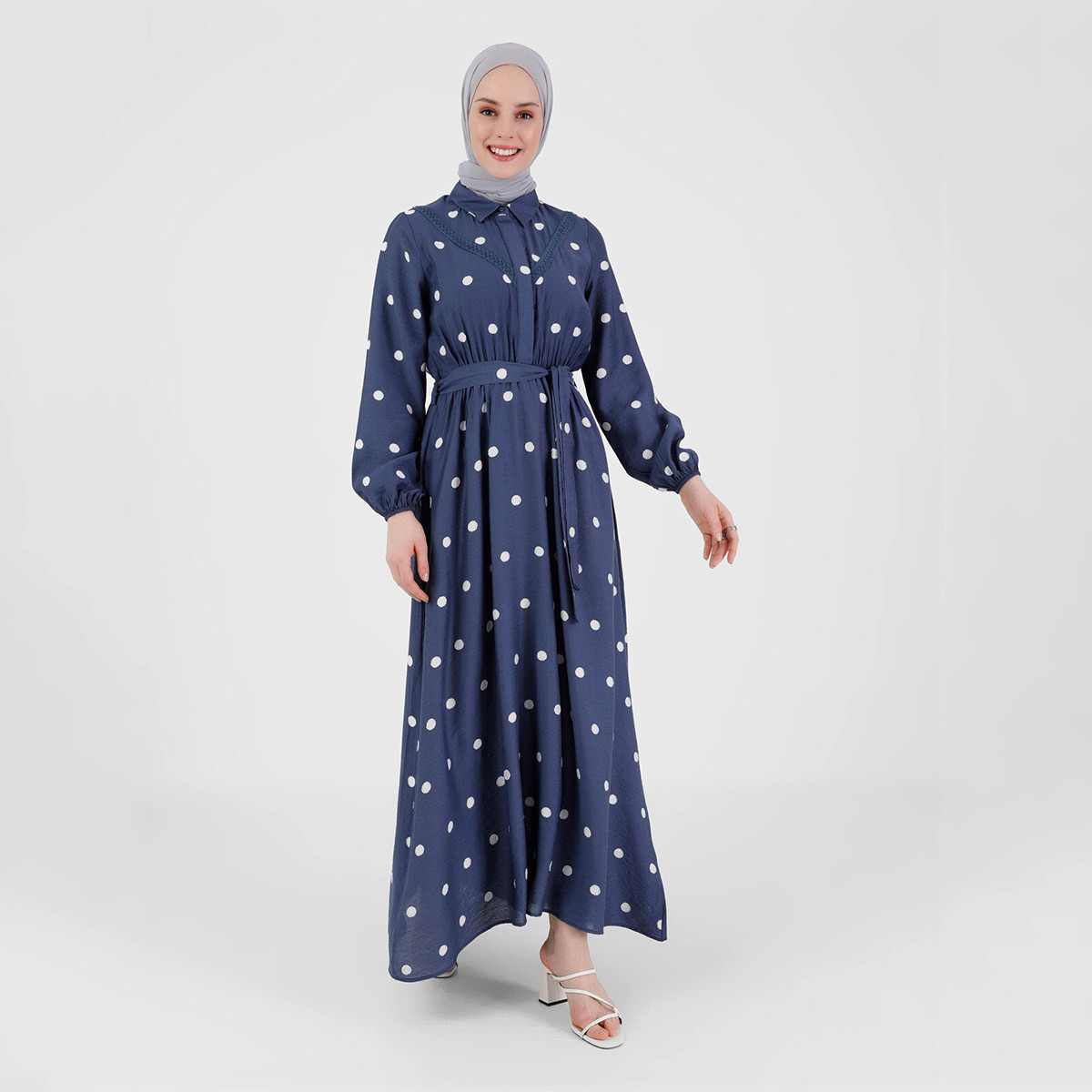 فستان مودانيسا نسائي ازرق مع بولكا دوت بحزام رقبة مع زر مخفي من بلاكيت-women-clothing-dresses-image-2
