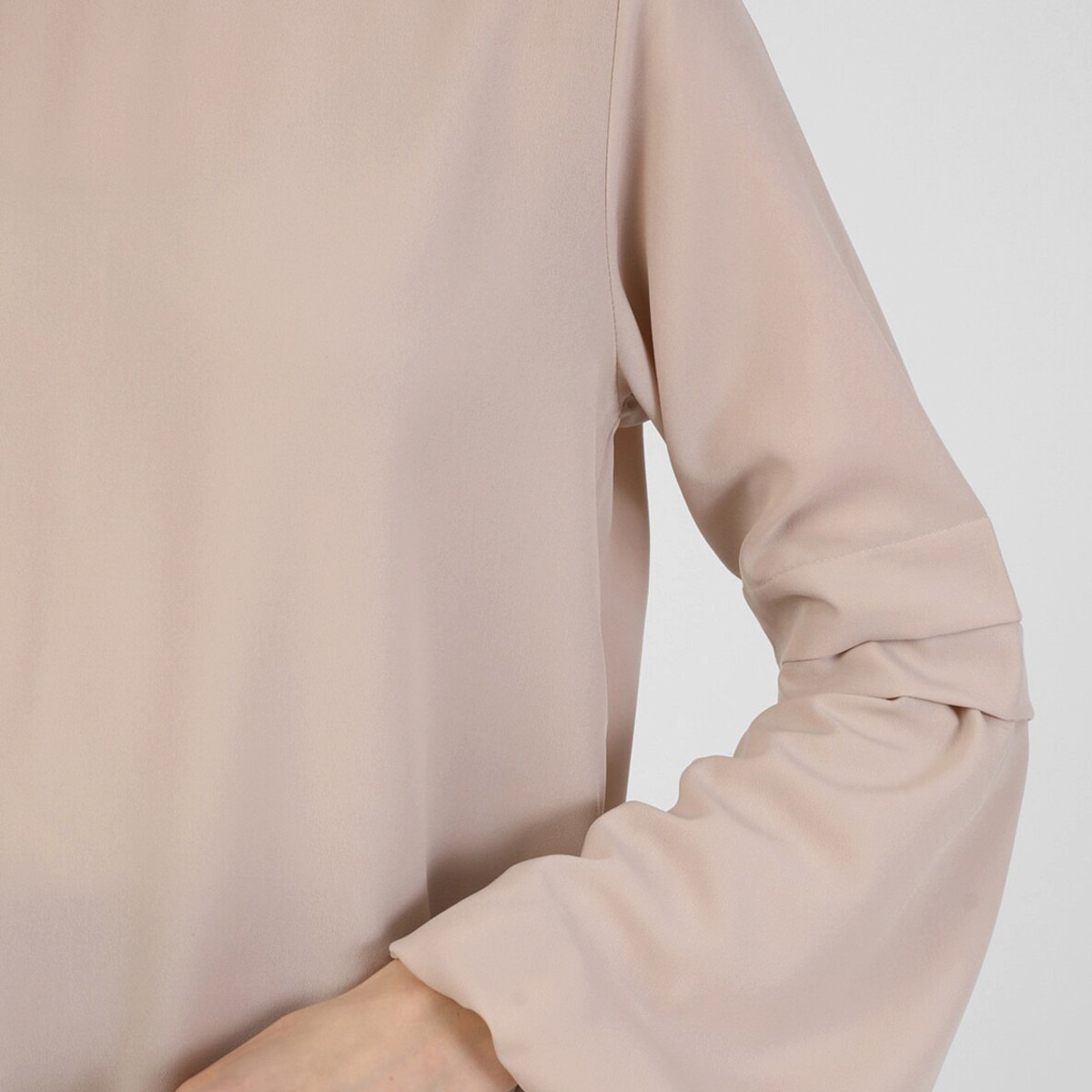 تونيك نسائي من مودانيسا بلون بيج سادة برقبة دائرية-women-clothing-shirtsandblouses-blouses-image-5