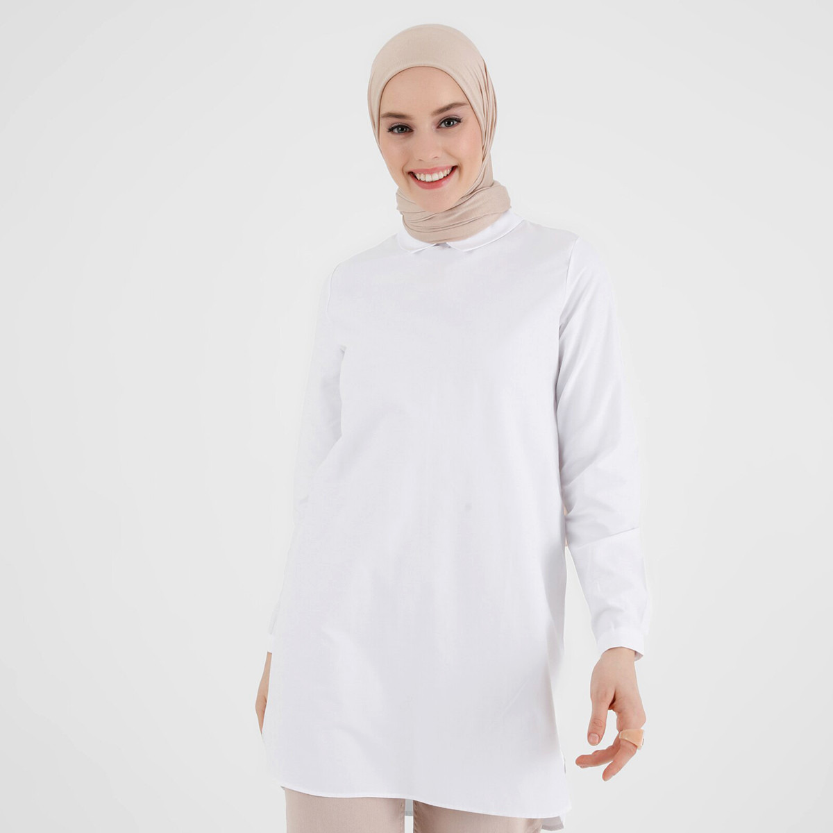 تونيك نسائي من مودانيسا بلون ابیض سادة برقبة دائرية-women-clothing-shirtsandblouses-blouses-image-4