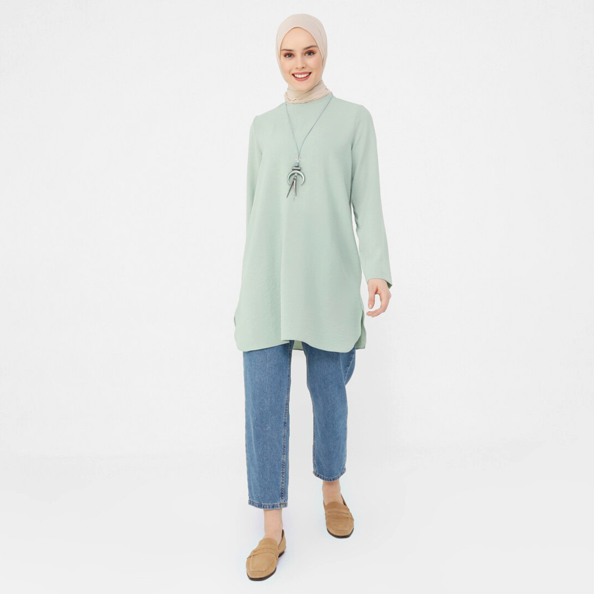 Modanisa Women Mint Solid Crew Neck Back Keyhole Button Tunic-women-clothing-shirtsandblouses-blouses-image-3