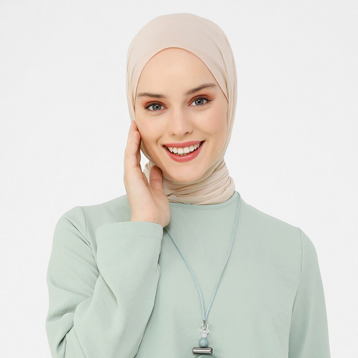 Modanisa Women Mint Solid Crew Neck Back Keyhole Button Tunic-women-clothing-shirtsandblouses-blouses-image-5