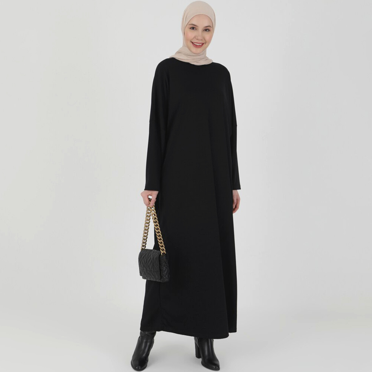Women Solid Black Long Sleeves Abaya ZENANE By Modanisa-women-arabicclothing-abayas-image-1