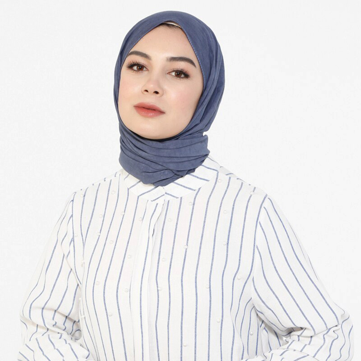 Modanisa Women Indigo Striped Mandarin Neck Buttoned Abaya-women-arabicclothing-abayas-image-5