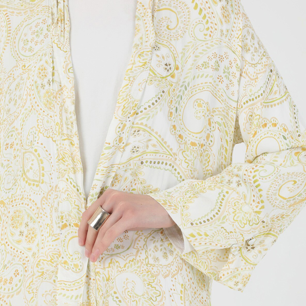 عباية نسائية من مودانيسا صفراء سادة مطبوعة من الأمام-women-arabicclothing-abayas-image-4