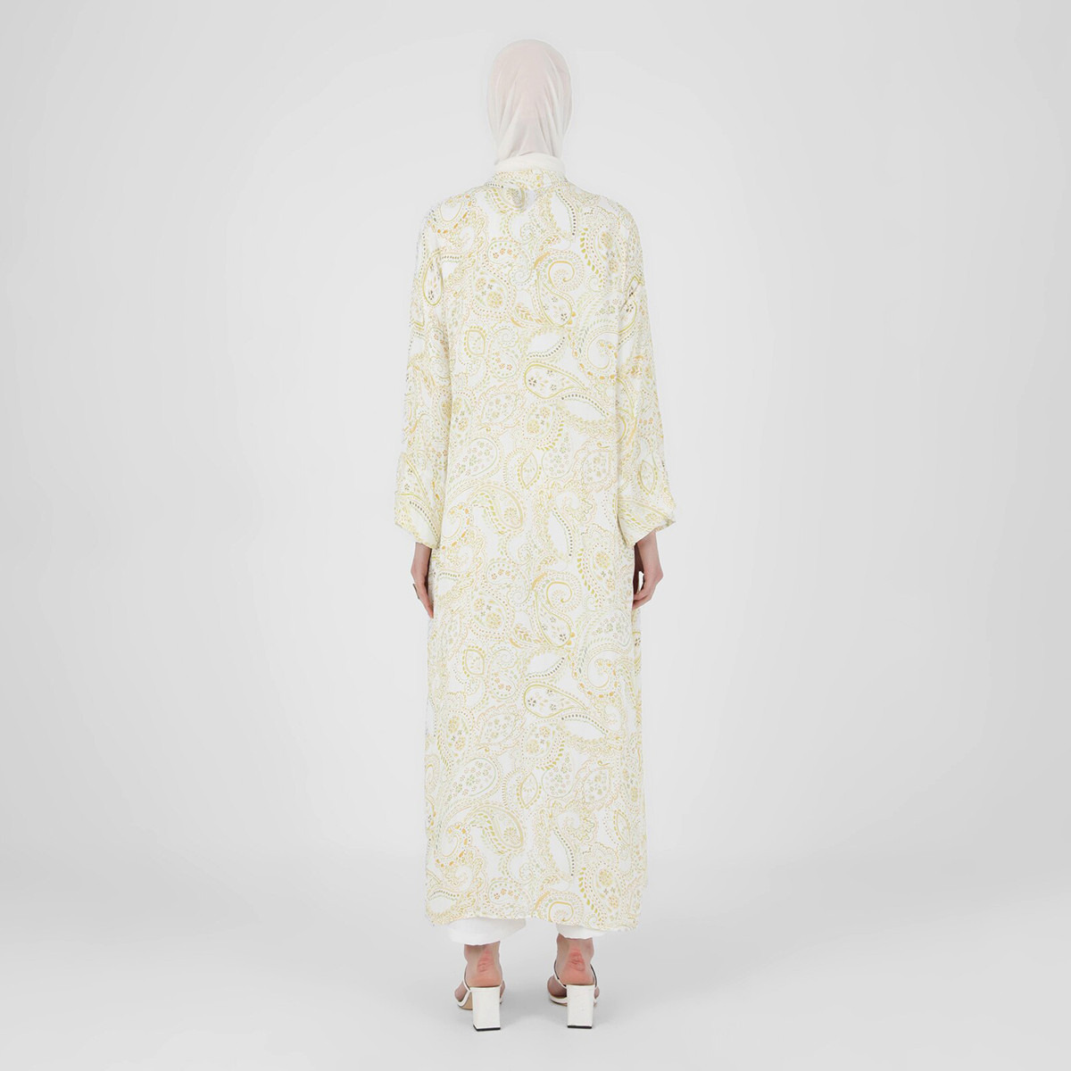 عباية نسائية من مودانيسا صفراء سادة مطبوعة من الأمام-women-arabicclothing-abayas-image-5