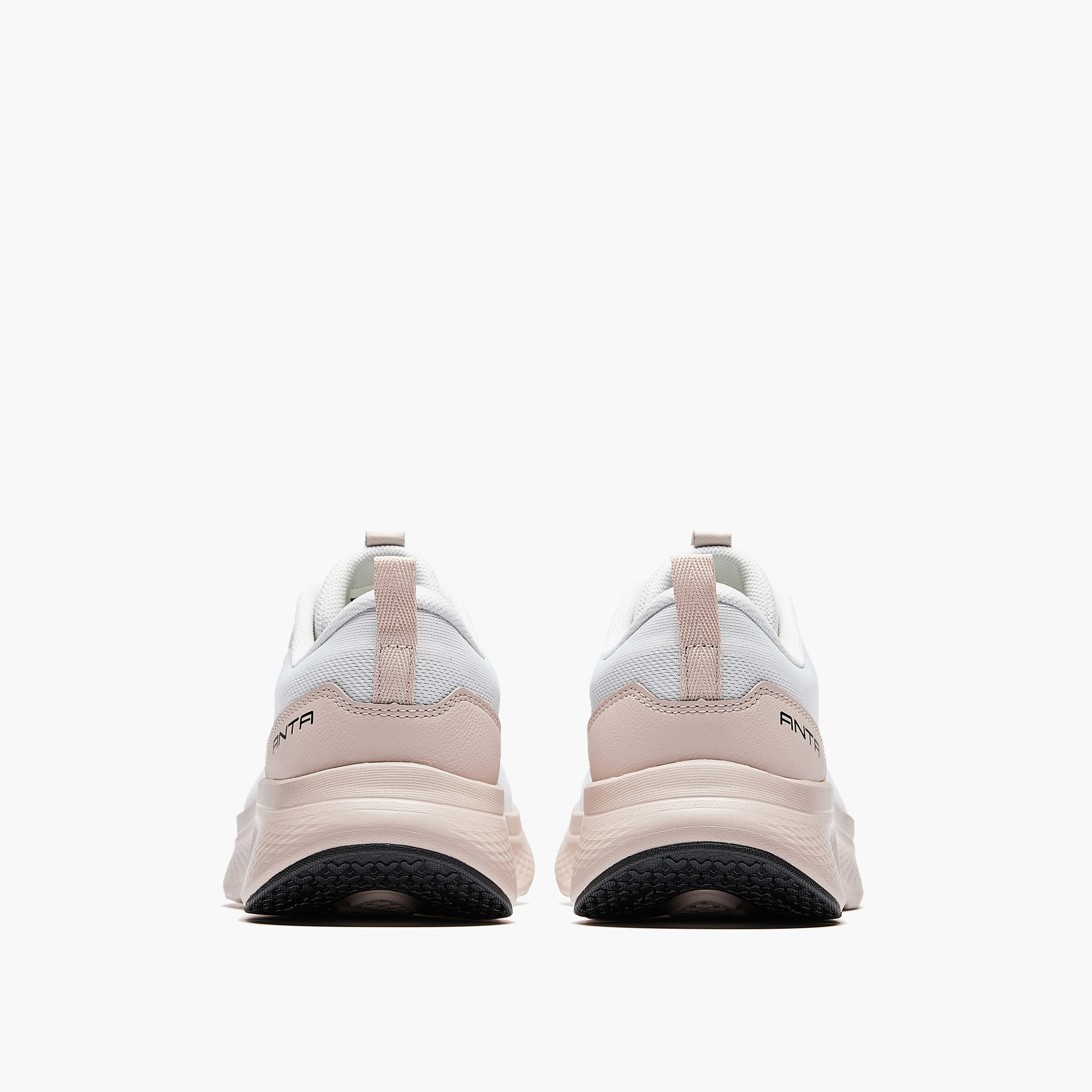 حذاء سنيكرز طول الكاحل برباط إغلاق للنساء من أنتا - إي بافر لايت-sports-women-shoes-image-8