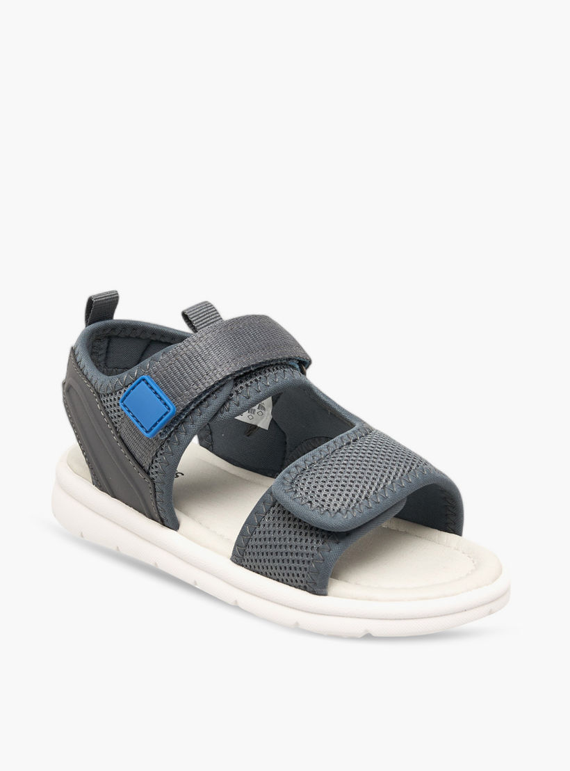 صندل مسطح بارز الملمس بشريط إغلاق لاصق من جونيورز-boys-shoes-sandals-image-2